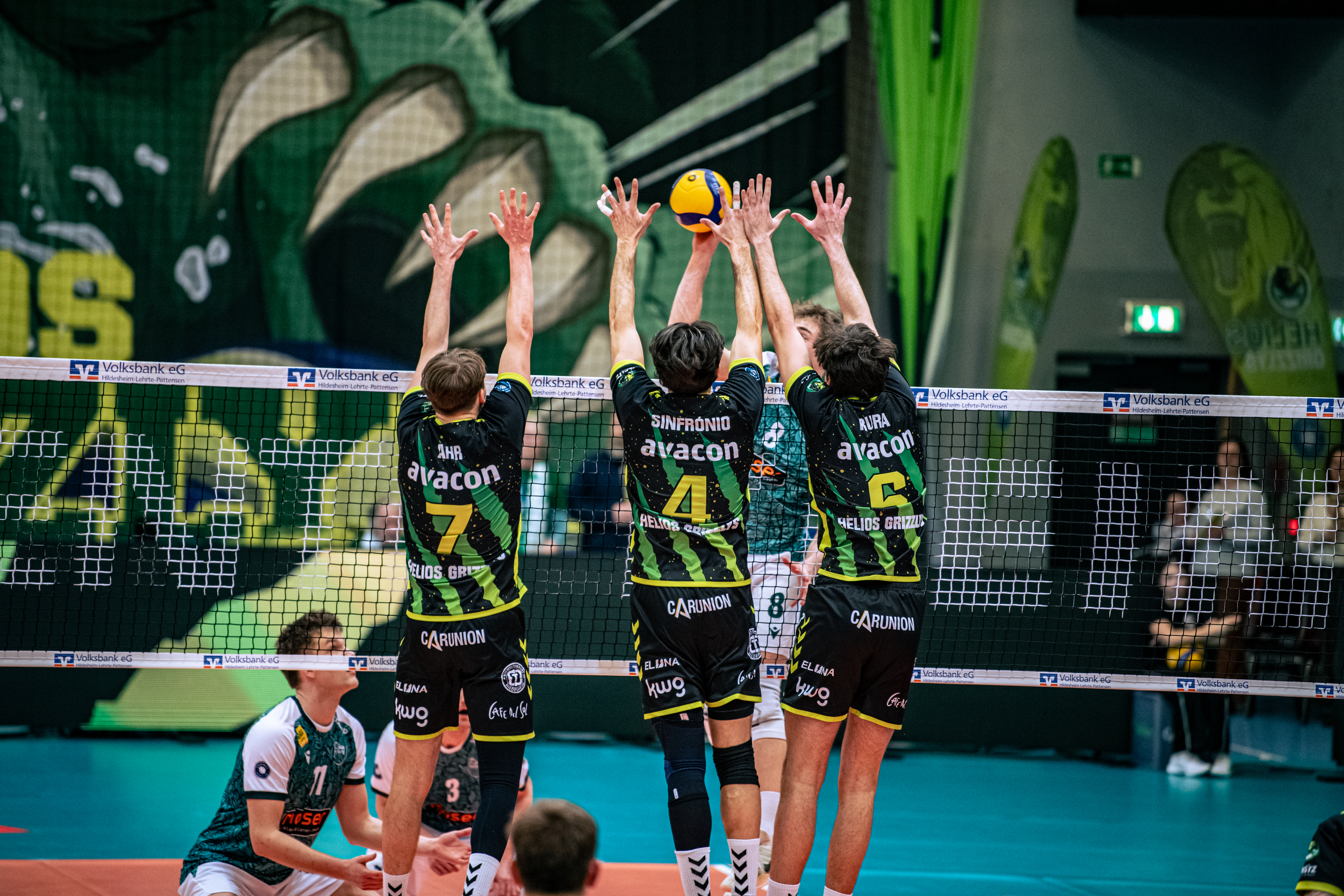 Spieltag der Helios GRIZZLYS Giesen mit Produktionstechnik und LED-Flächen