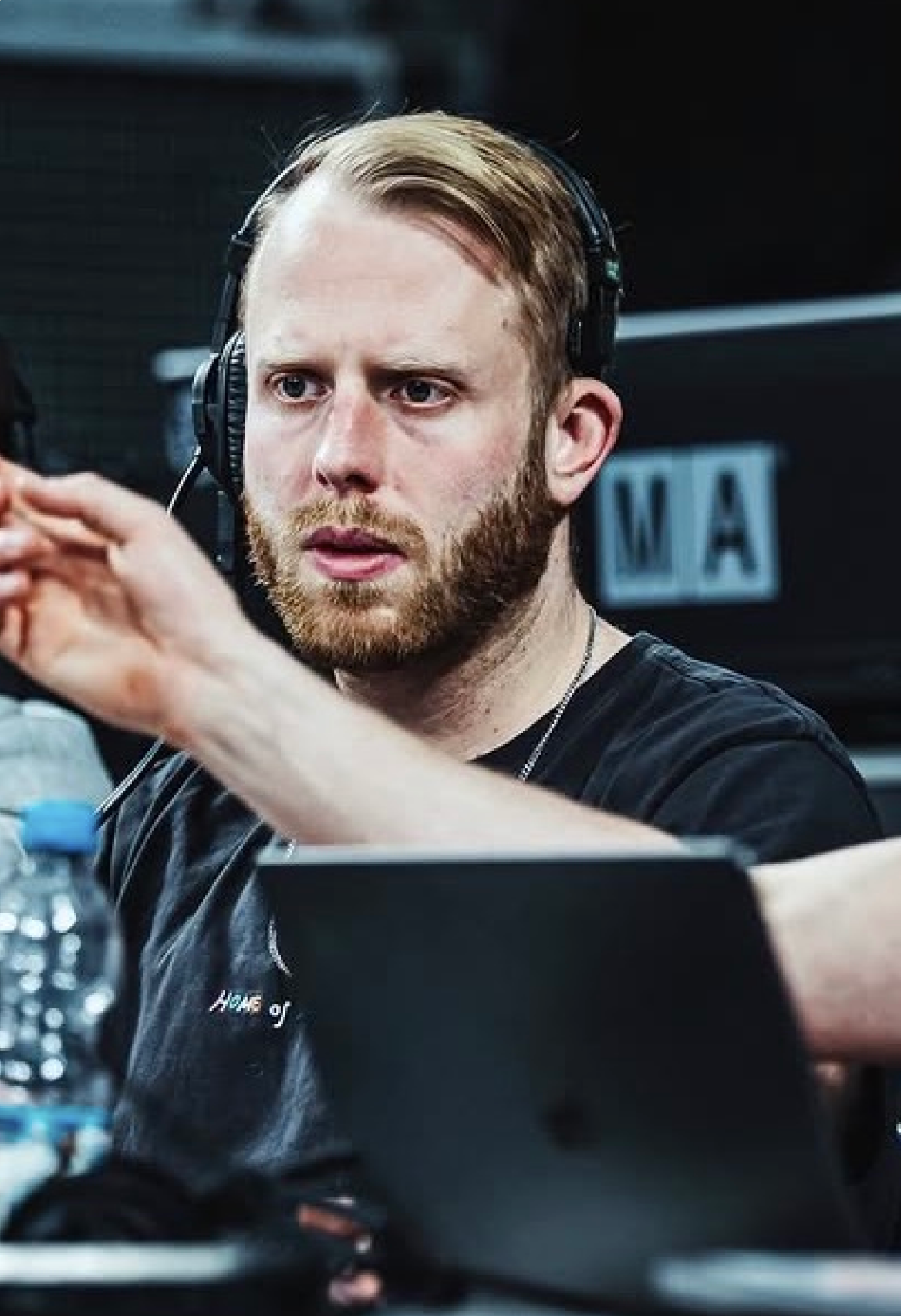 Teammitglied bei der Arbeit